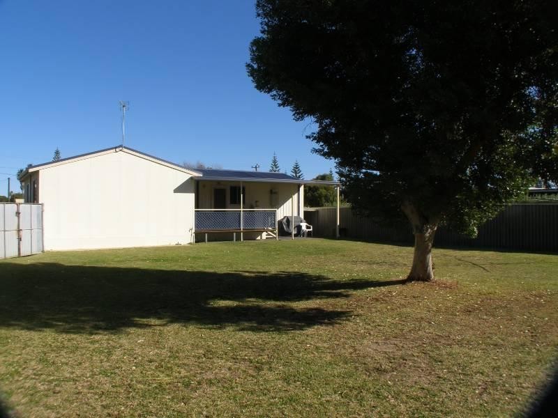 13 Walker Avenue, Lancelin WA 6044