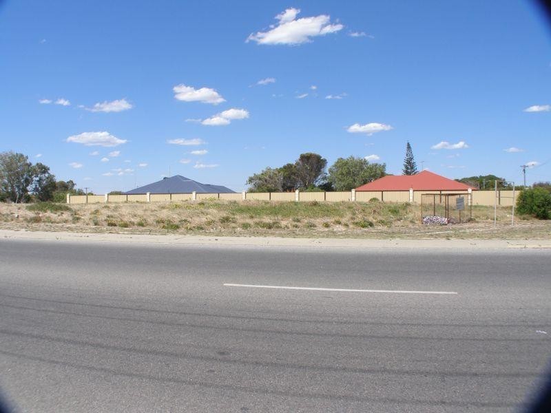 85 Gingin Road, Lancelin WA 6044