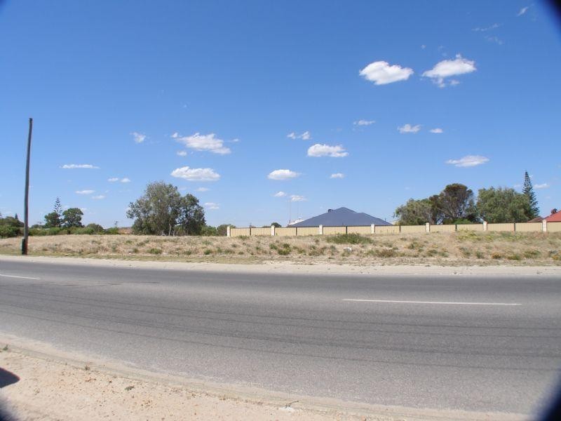85 Gingin Road, Lancelin WA 6044