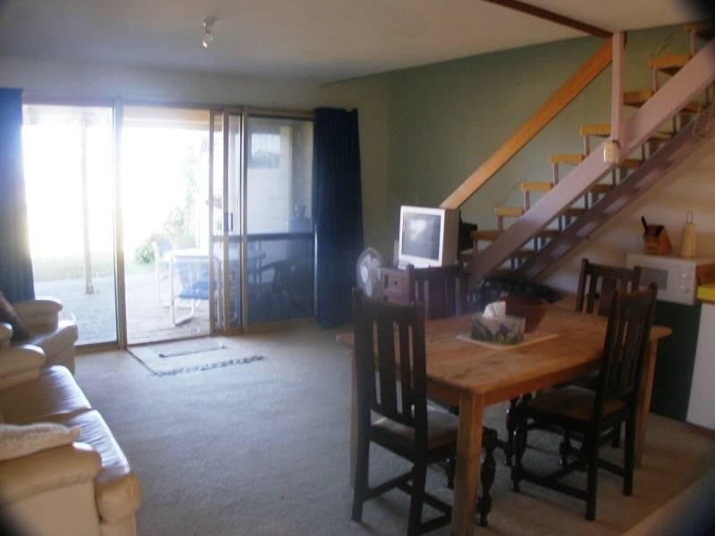 7/16 Dewar Way, Ledge Point WA 6043