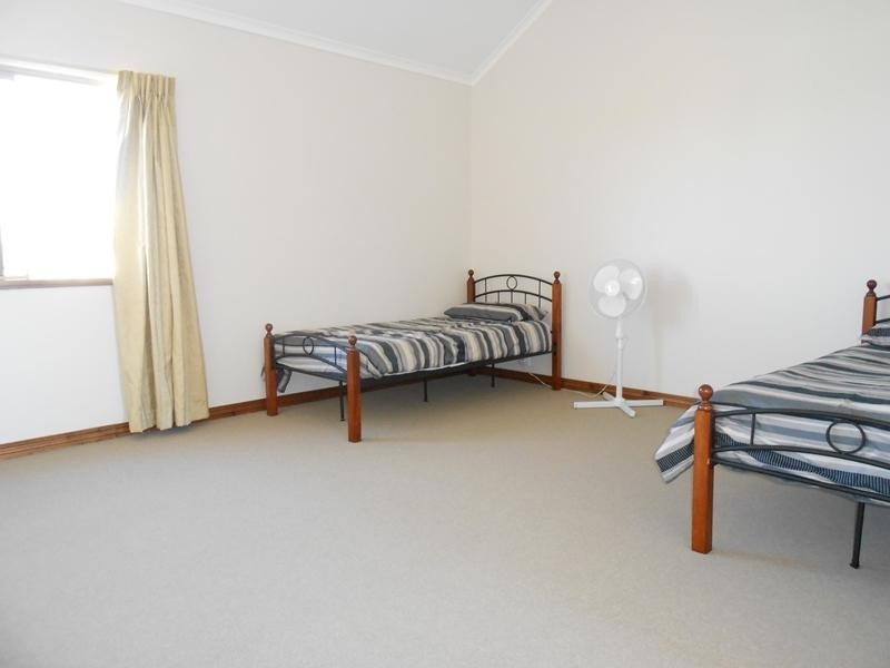 7/16 Dewar Way, Ledge Point WA 6043