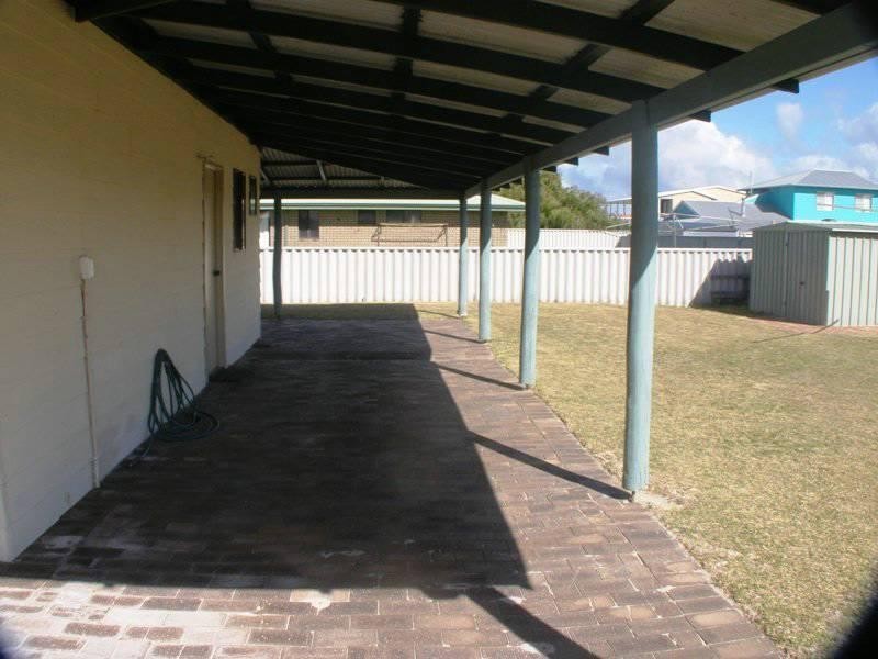 4 Ayres Crescent, Lancelin WA 6044
