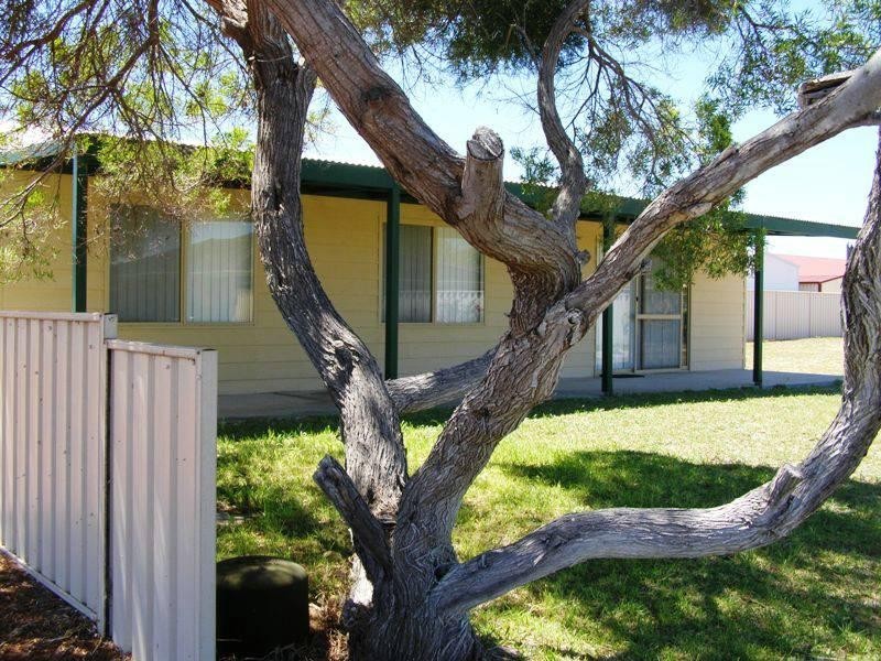 8 Lawrence Place, Lancelin WA 6044