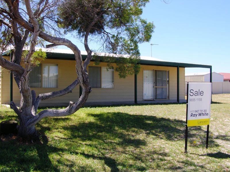 8 Lawrence Place, Lancelin WA 6044