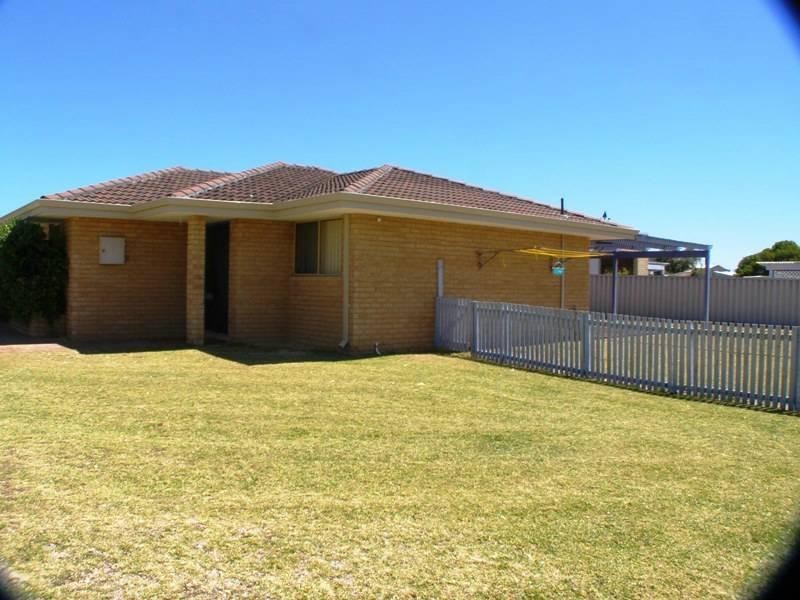 1/10 Ayres Crescent, Lancelin WA 6044