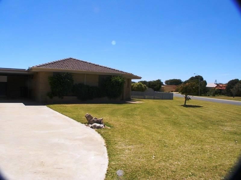 1/10 Ayres Crescent, Lancelin WA 6044