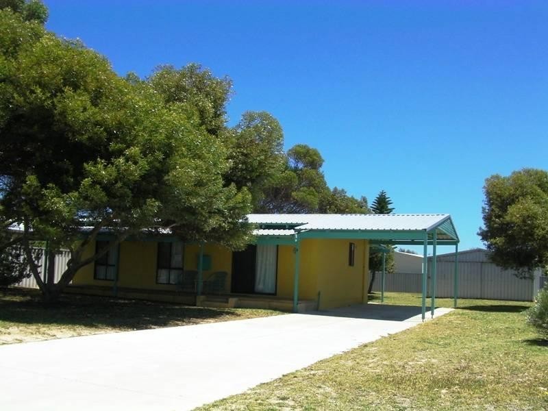5 Ayres Crescent, Lancelin WA 6044