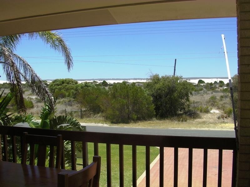 34 Bootoo Street, Lancelin WA 6044