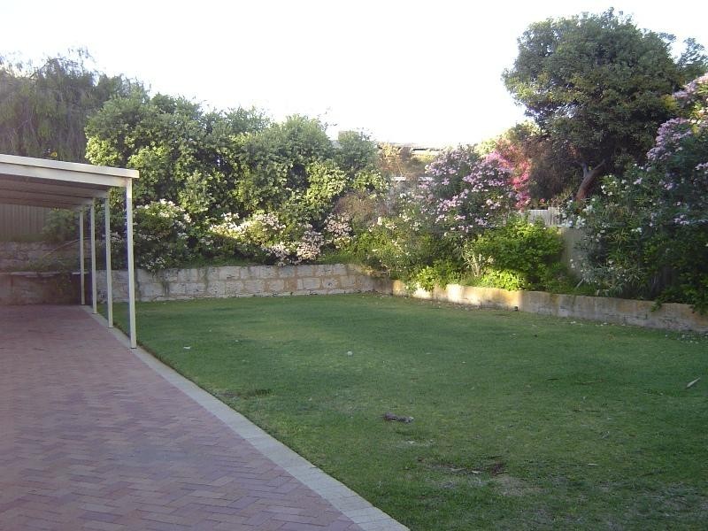 34 Bootoo Street, Lancelin WA 6044