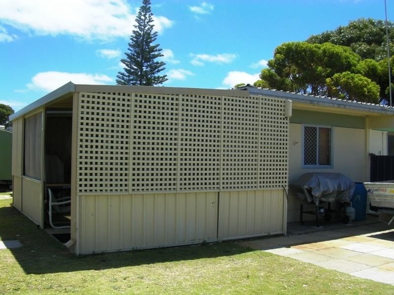 3/30 Cockram Street, Lancelin WA 6044