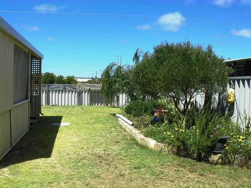 3/30 Cockram Street, Lancelin WA 6044