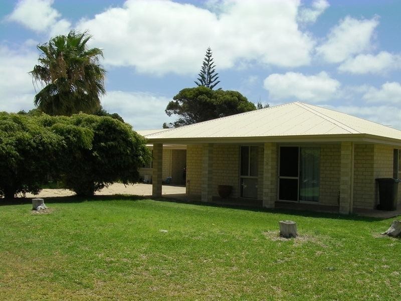 12 Cockram Street, Lancelin WA 6044