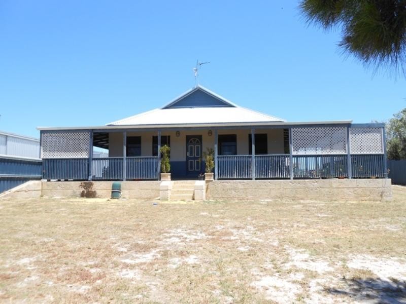 13 Old Ledge Point Road, Ledge Point WA 6043