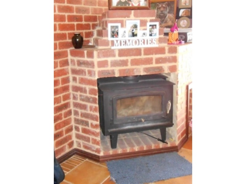 13 Old Ledge Point Road, Ledge Point WA 6043