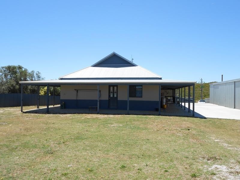 13 Old Ledge Point Road, Ledge Point WA 6043