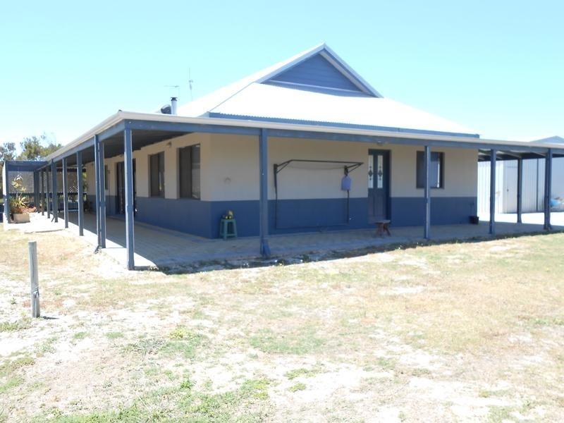 13 Old Ledge Point Road, Ledge Point WA 6043