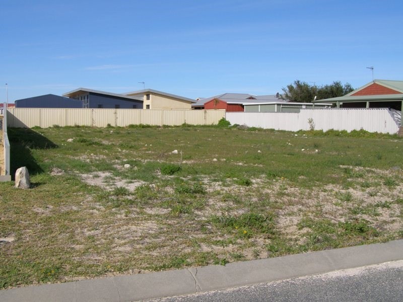 10 Thomas Place, Lancelin WA 6044