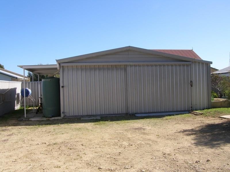 5 Barrett Lennard Drive, Ledge Point WA 6043