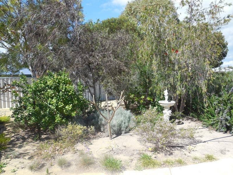 5 Barrett Lennard Drive, Ledge Point WA 6043