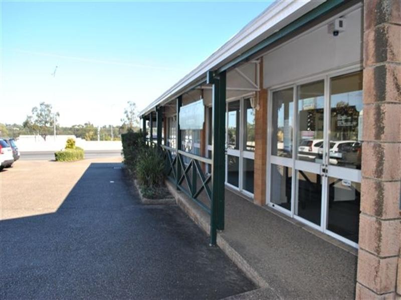 4/3460 Pacific Highway, Springwood QLD 4127