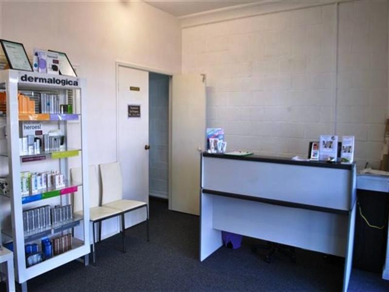 4/3460 Pacific Highway, Springwood QLD 4127