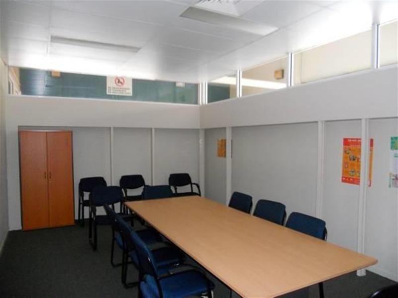 10 Fitzgerald Avenue, Springwood QLD 4127