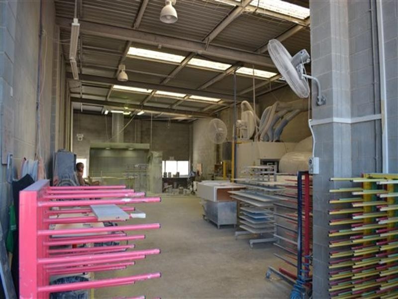 Unit 2/20 Smallwood, Underwood QLD 4119