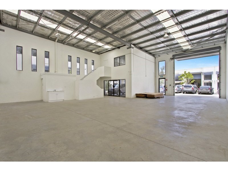 Unit 4/33 Meakin Road, Meadowbrook QLD 4131