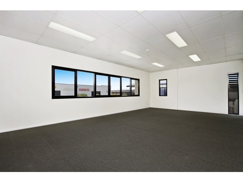 Unit 4/33 Meakin Road, Meadowbrook QLD 4131
