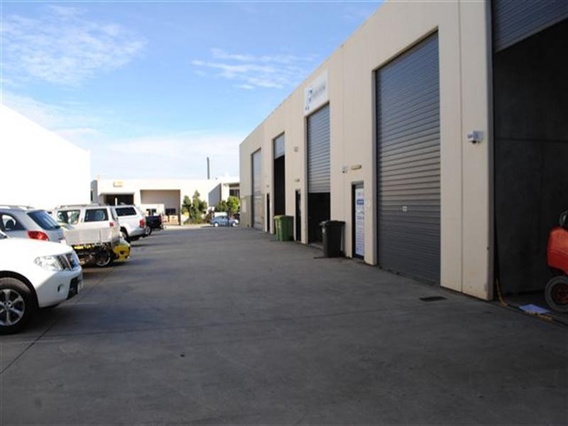 4/11 Commerce Ccrt, Yatala QLD 4207