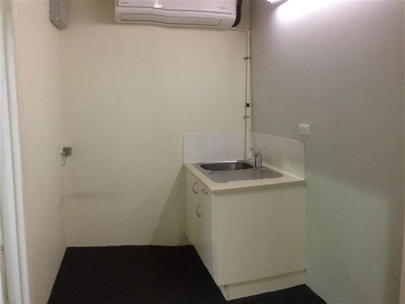 4/11 Commerce Ccrt, Yatala QLD 4207
