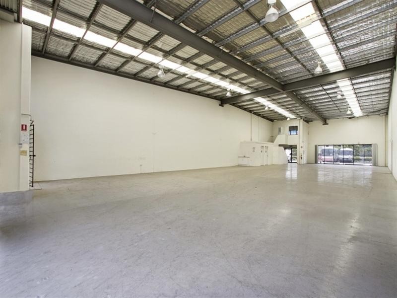 3and4/33 Meakin Road, Meadowbrook QLD 4131