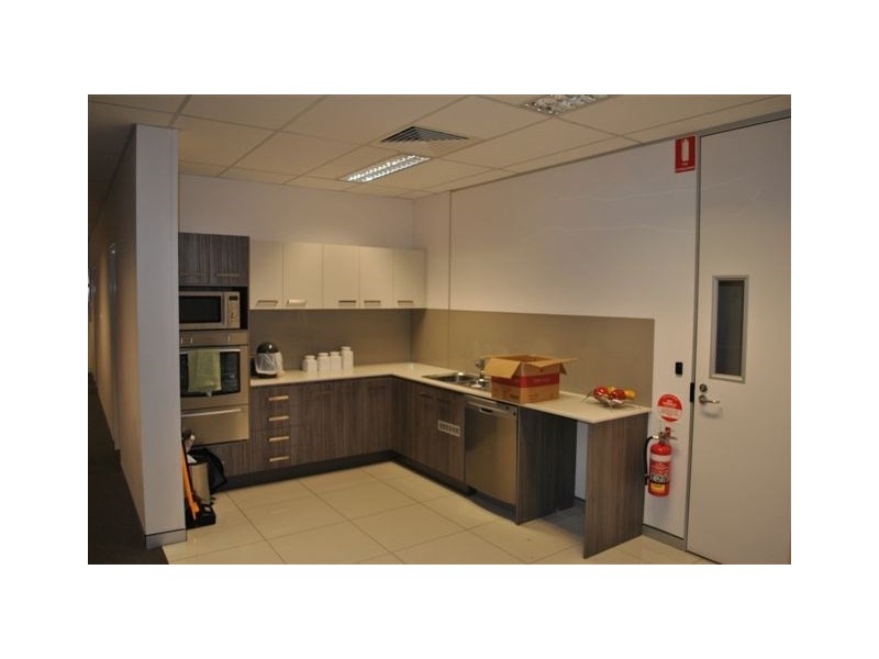 B3914 Pacific Highway, Loganholme QLD 4129