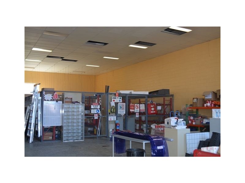 2B/10 Chatswood Road, Springwood QLD 4127