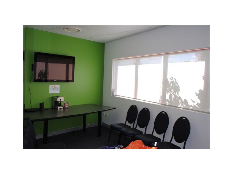 2/18 Carol Avenue, Springwood QLD 4127