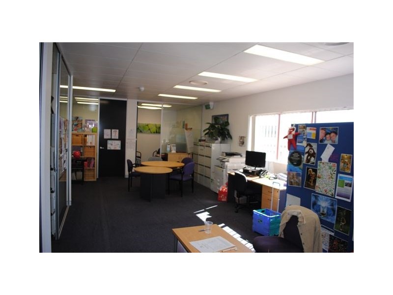 2/18 Carol Avenue, Springwood QLD 4127