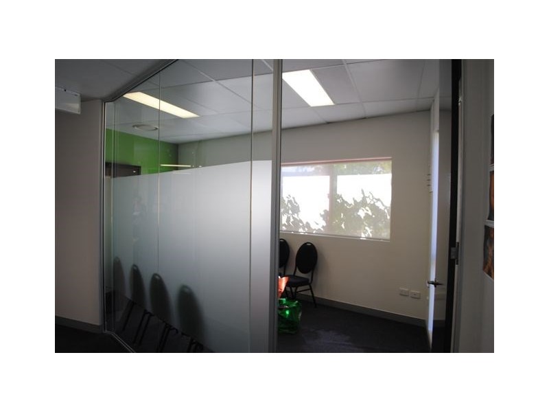 2/18 Carol Avenue, Springwood QLD 4127