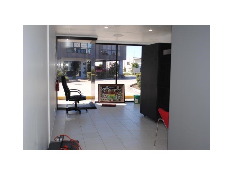 16/17 Cairns Street, Loganholme QLD 4129