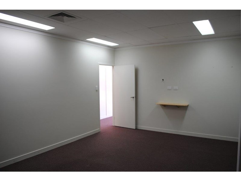 7/3360 Pacific Highway, Springwood QLD 4127