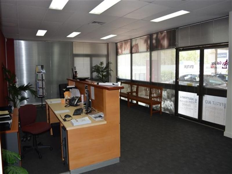 Unit 8/3360 Pacific Highway, Springwood QLD 4127