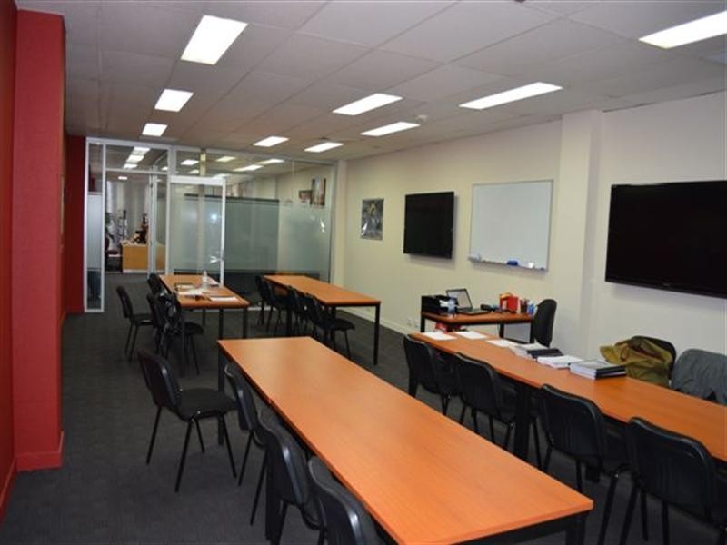 Unit 8/3360 Pacific Highway, Springwood QLD 4127