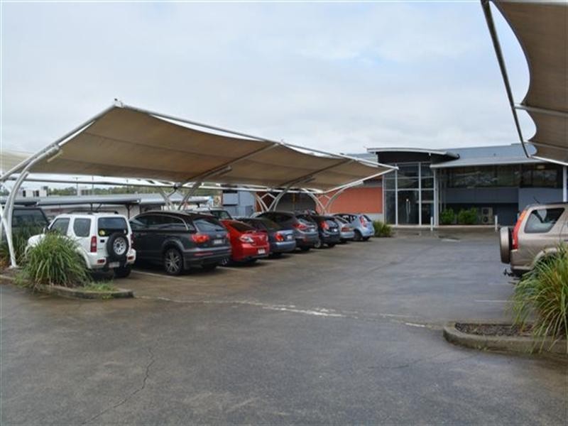 Unit 8/3360 Pacific Highway, Springwood QLD 4127