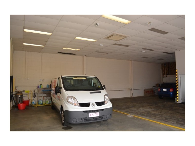 3381 Pacific Highway, Slacks Creek QLD 4127