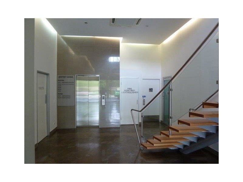 3103/2994 Logan Road, Springwood QLD 4127