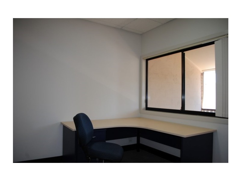 2/16 Vanessa Boulevard, Springwood QLD 4127