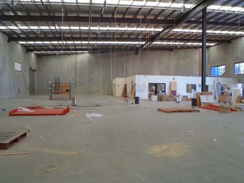 33 Nealdon Drive, Meadowbrook QLD 4131