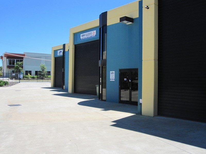 1-2/61-71 Nestor Drive, Meadowbrook QLD 4131