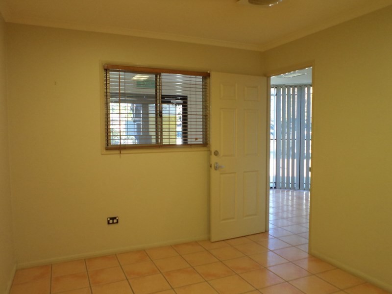 1-2/61-71 Nestor Drive, Meadowbrook QLD 4131