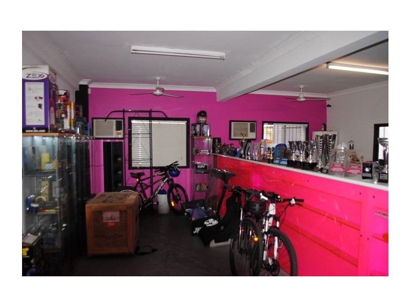 3295 Logan Road, Underwood QLD 4119