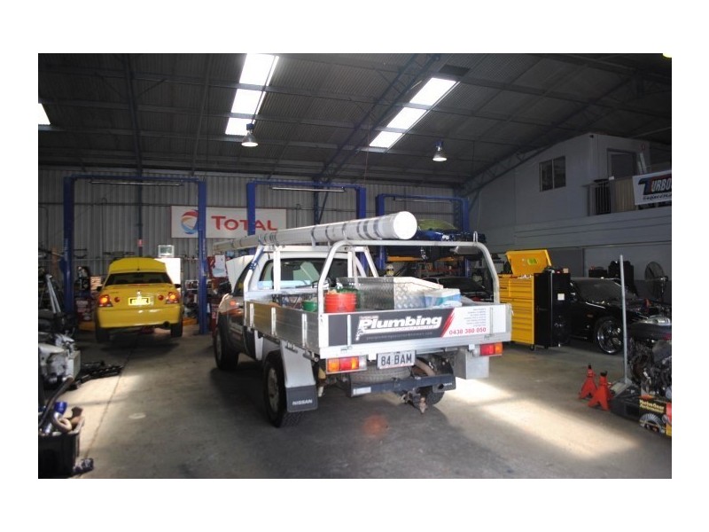 3295 Logan Road, Underwood QLD 4119